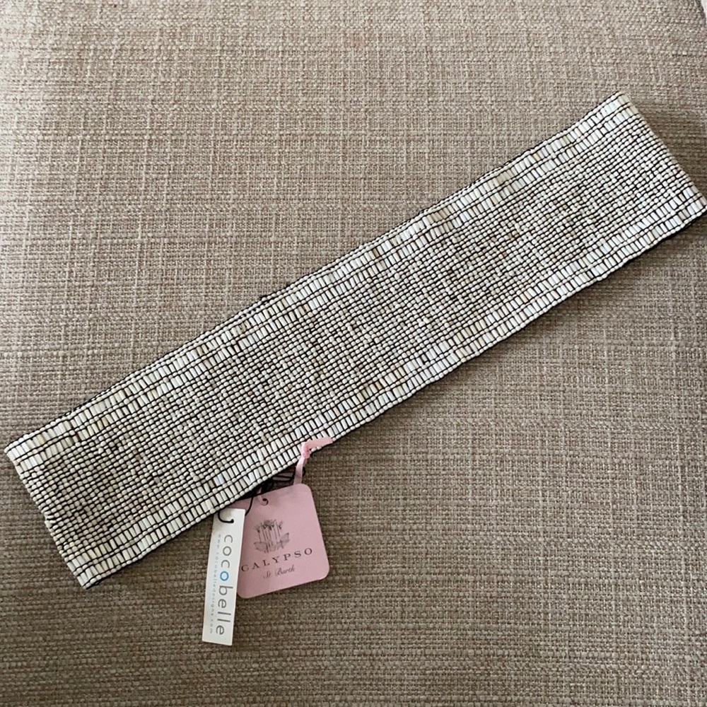 NWT stretch beaded belt